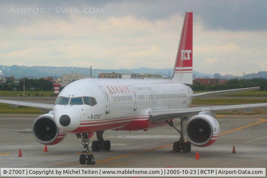 B-27007, 1993 Boeing 757-29J C/N 27204, Wearing here the colors of FAT, this aircraft is now XU-AKB from Angkor Airways