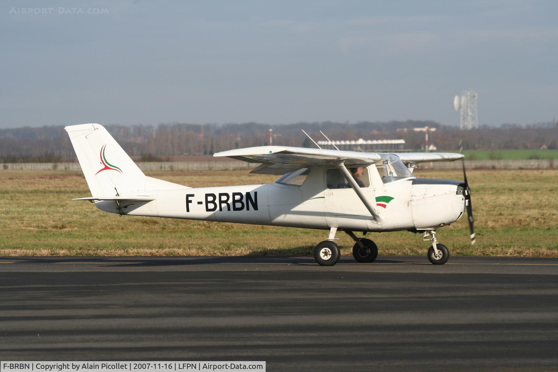 F-BRBN, Reims F150J C/N 0520, Taxing on the runway