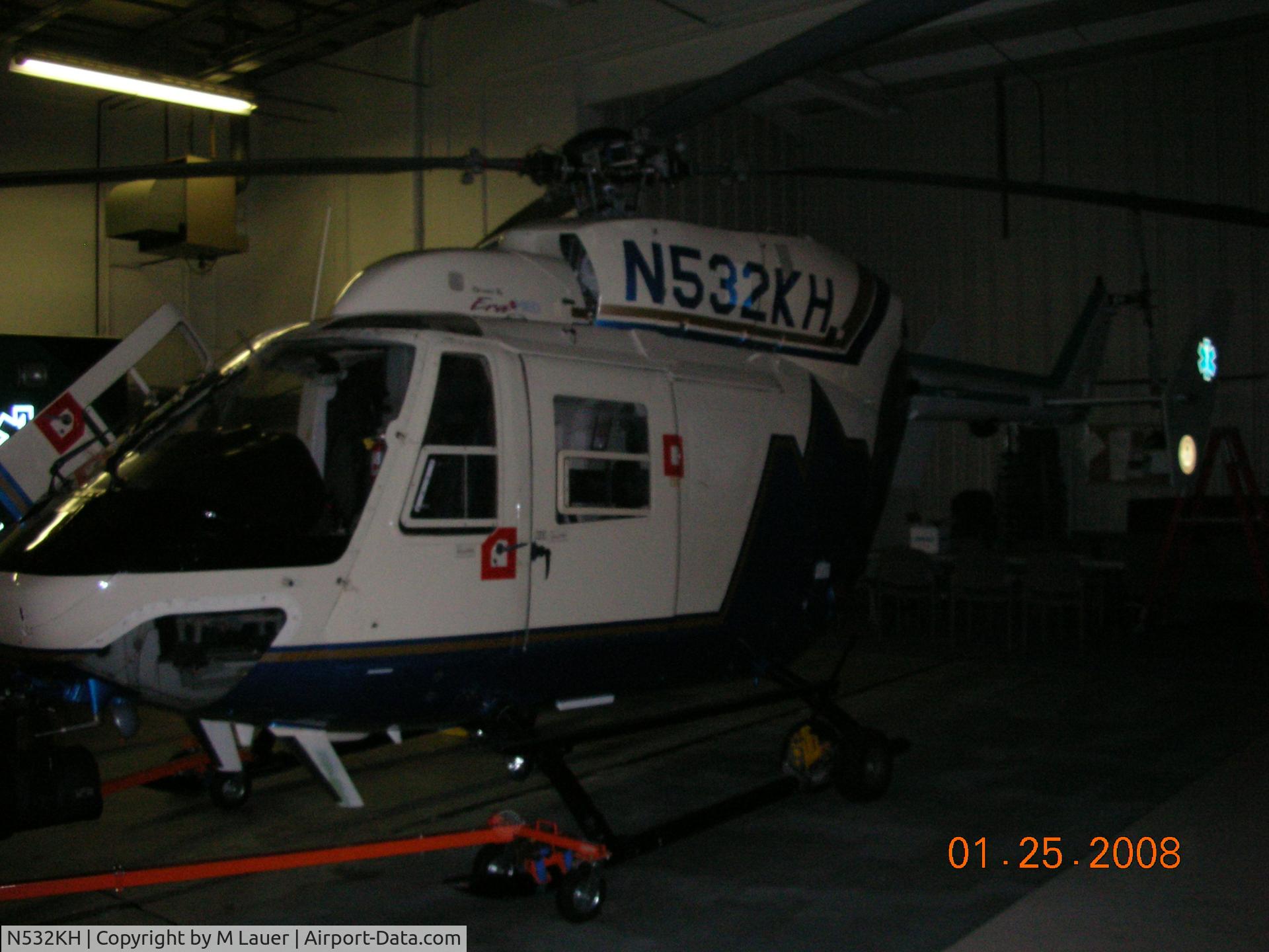 N532KH, Eurocopter-Kawasaki BK-117A-3 C/N 7069, In the hangar