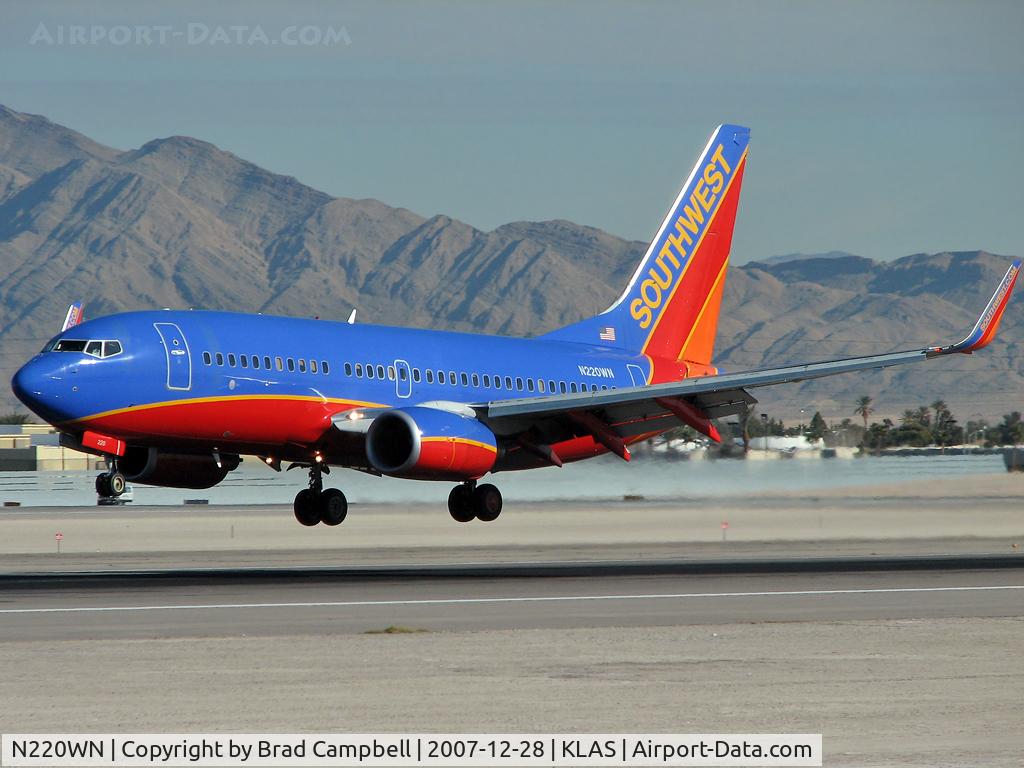 N220WN, 2005 Boeing 737-7H4 C/N 32491, Southwest Airlines / 2005 Boeing 737-7H4