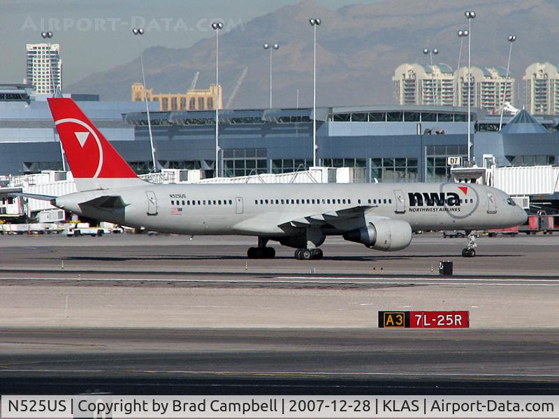 N525US, 1987 Boeing 757-251 C/N 23619, Northwest Airlines / 1987 Boeing 757-251 / ...and a horrible photo! Sorry...