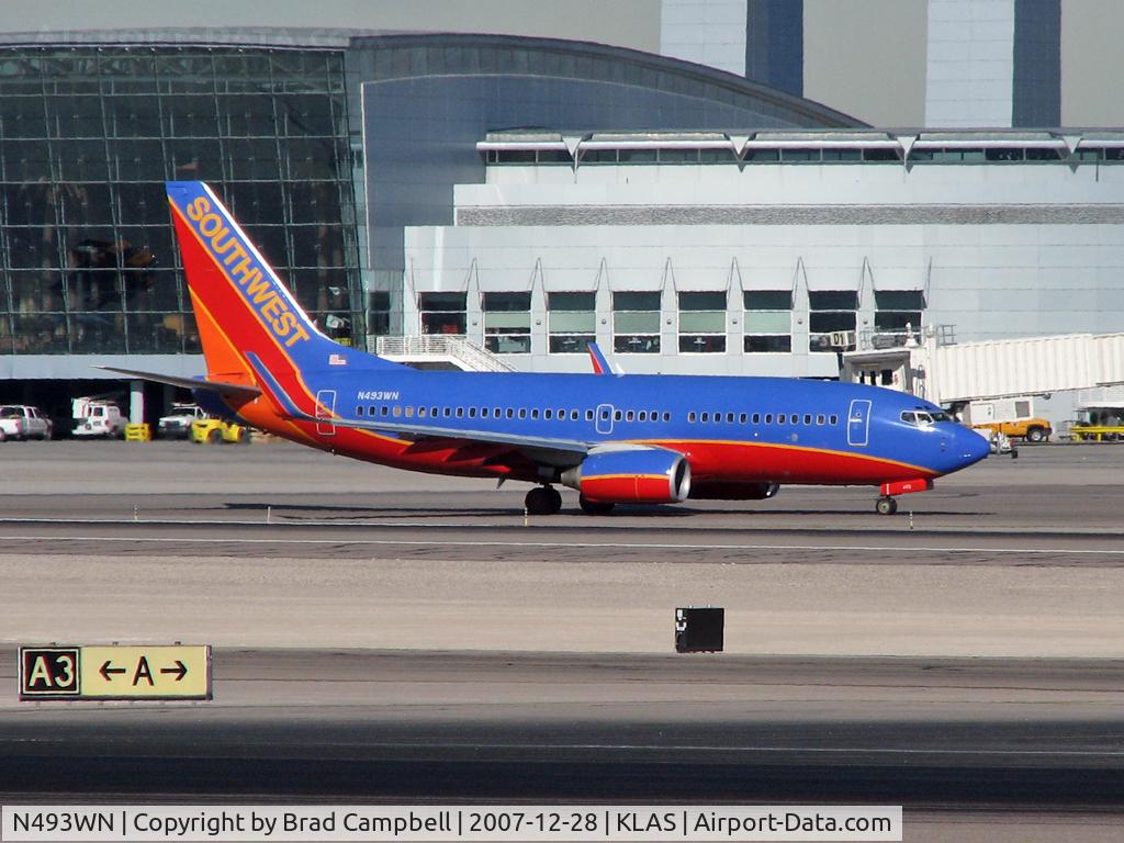 N493WN, 2004 Boeing 737-7H4 C/N 32477, Southwest Airlines / 2004 Boeing 737-7H4