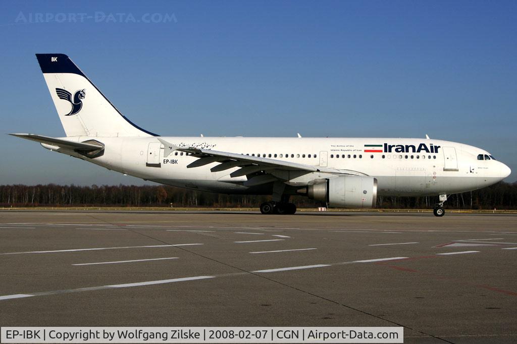EP-IBK, 1993 Airbus A310-304 C/N 671, visitor