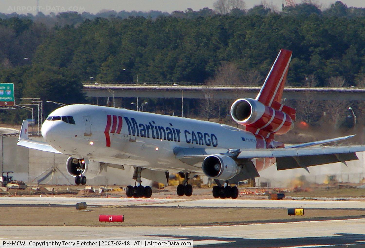 PH-MCW, 1998 McDonnell Douglas MD-11F C/N 48788, Martinair MD11 Freighter about to land at Atlanta in Feb 2007