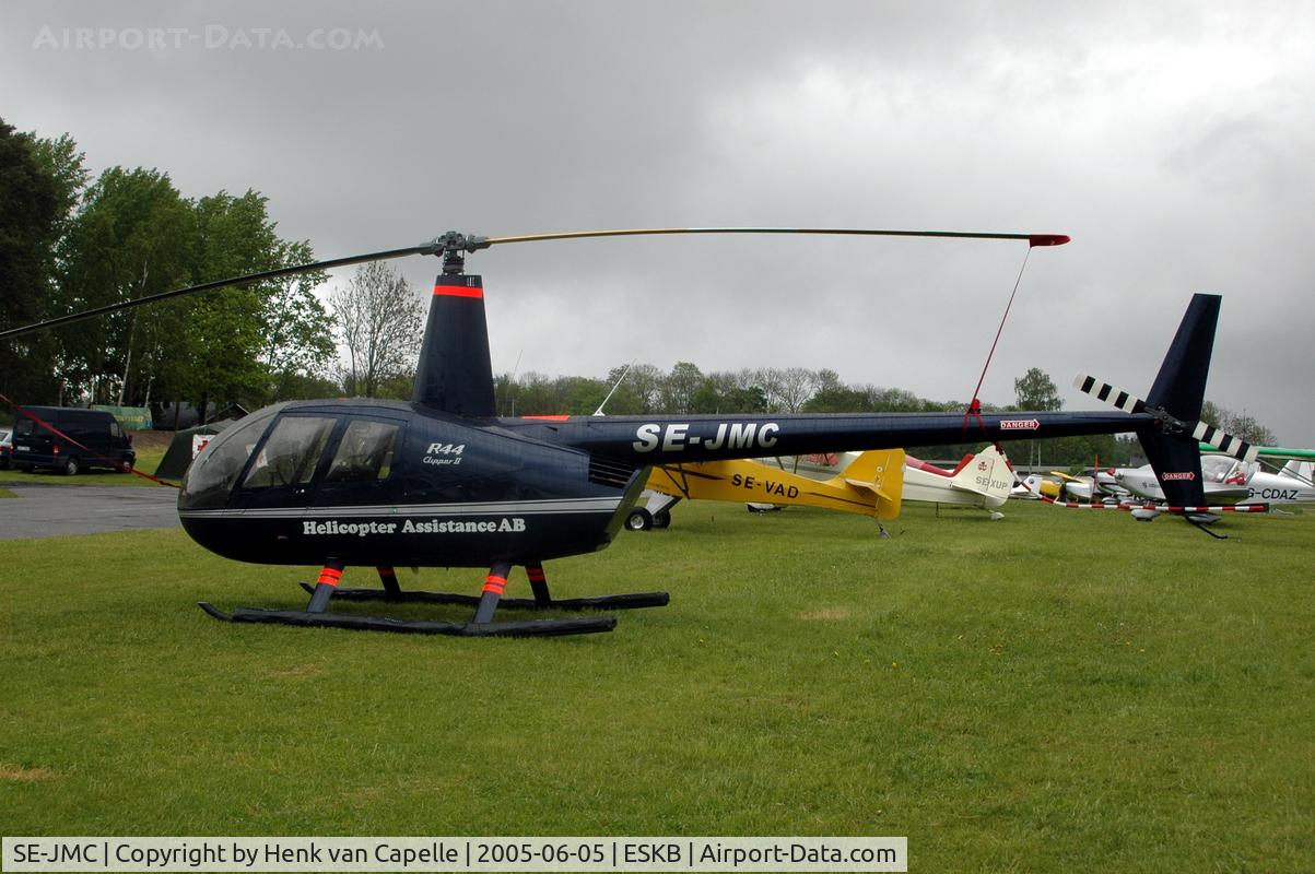 SE-JMC, 2004 Robinson R44 Clipper II C/N 10529, Robinson R44 at Barkarby airfield, Stockholm, Sweden.