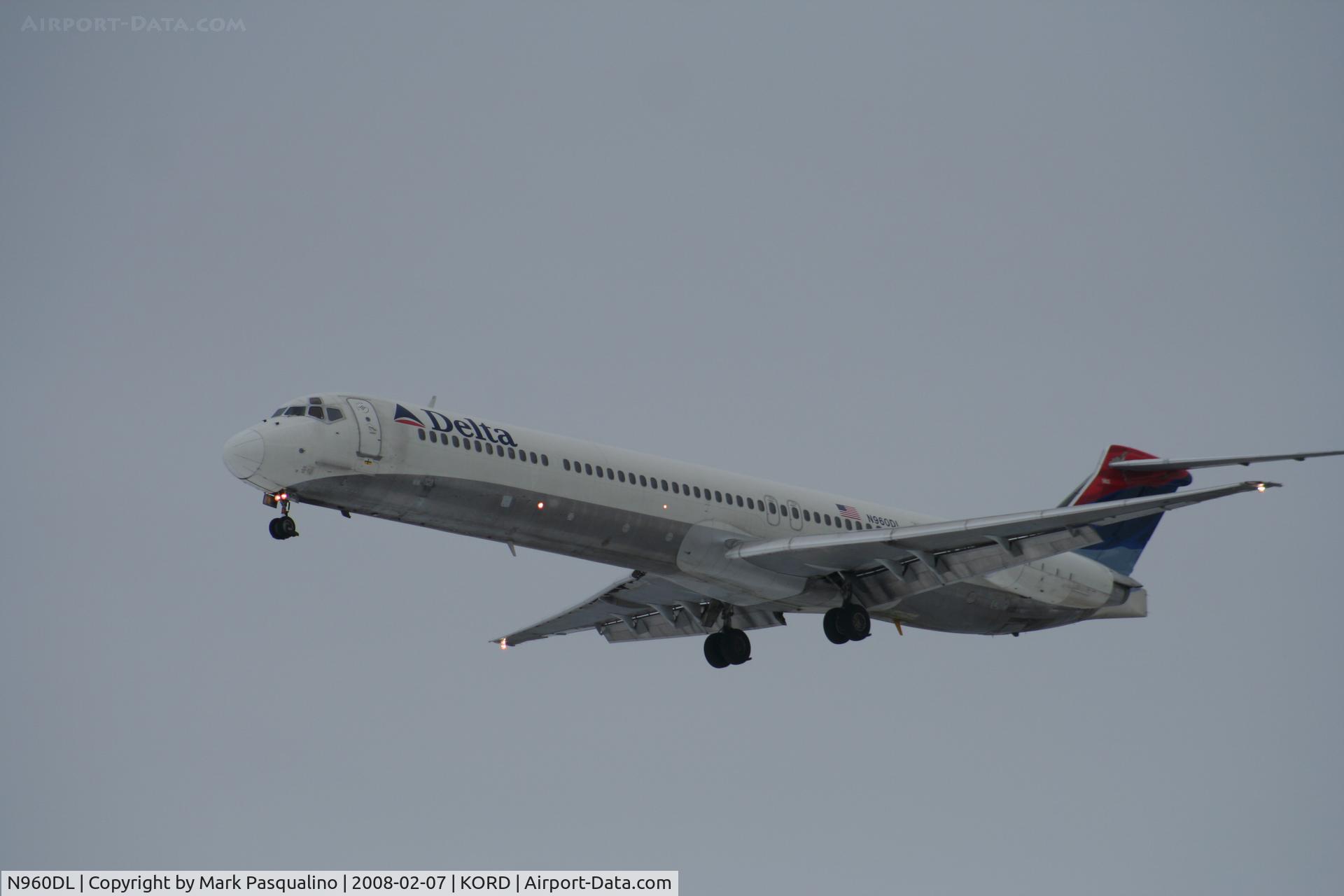 N960DL, 1990 McDonnell Douglas MD-88 C/N 49979, MD-88