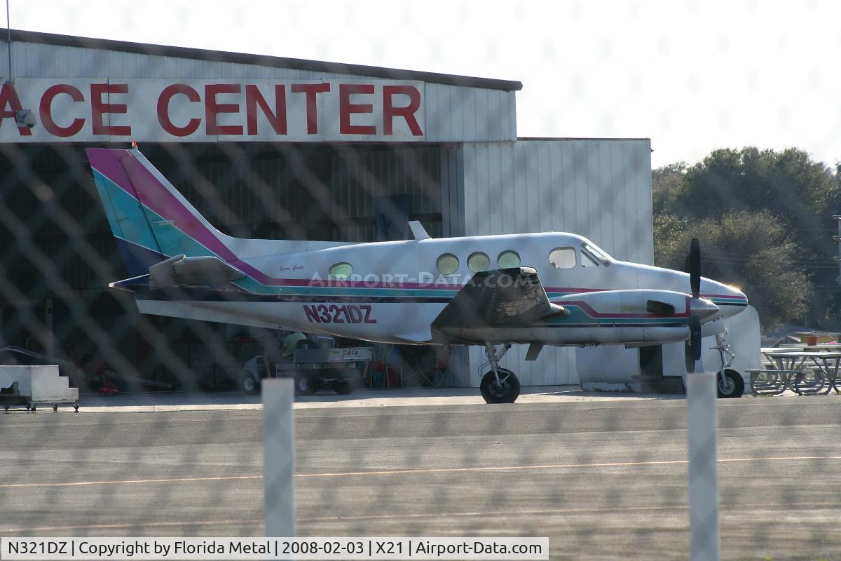 N321DZ, 1968 Beech B90 King Air C/N LJ-367, B90