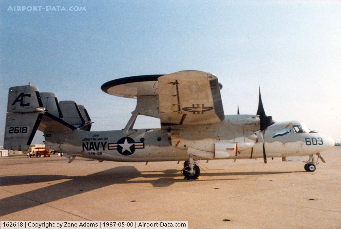 162618, Grumman E-2C Hawkeye C/N A101, At the former Dallas Naval Air Station