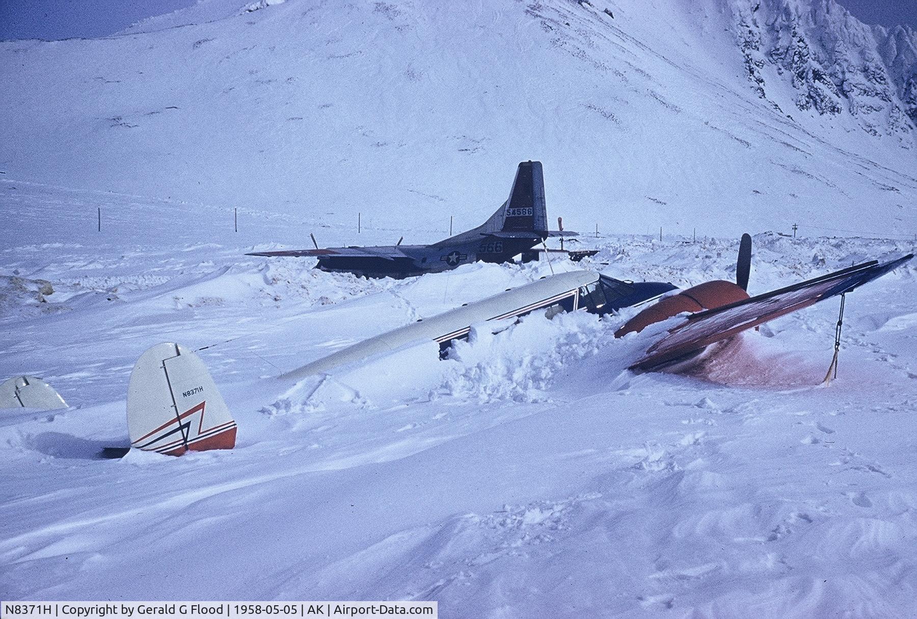 N8371H, Piper PA-34-220T C/N 348133060, Scrapped Beech 18