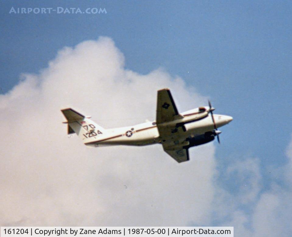 161204, Beech UC-12B Huron C/N BJ-20, Departing the former Dallas Naval Air Station - USMC UC-12B