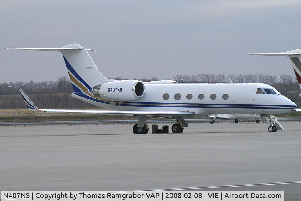 N407NS, 2000 Gulfstream Aerospace G-IV C/N 1407, Wells Fargo Bank Gulfstream 4