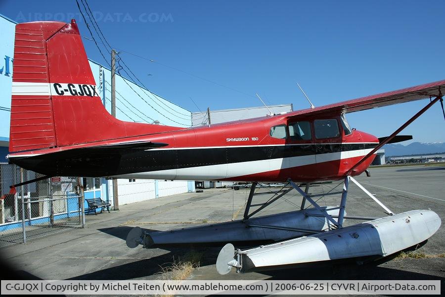 C-GJQX, 1969 Cessna 180H Skywagon C/N 18052054, Seen near the South Terminal