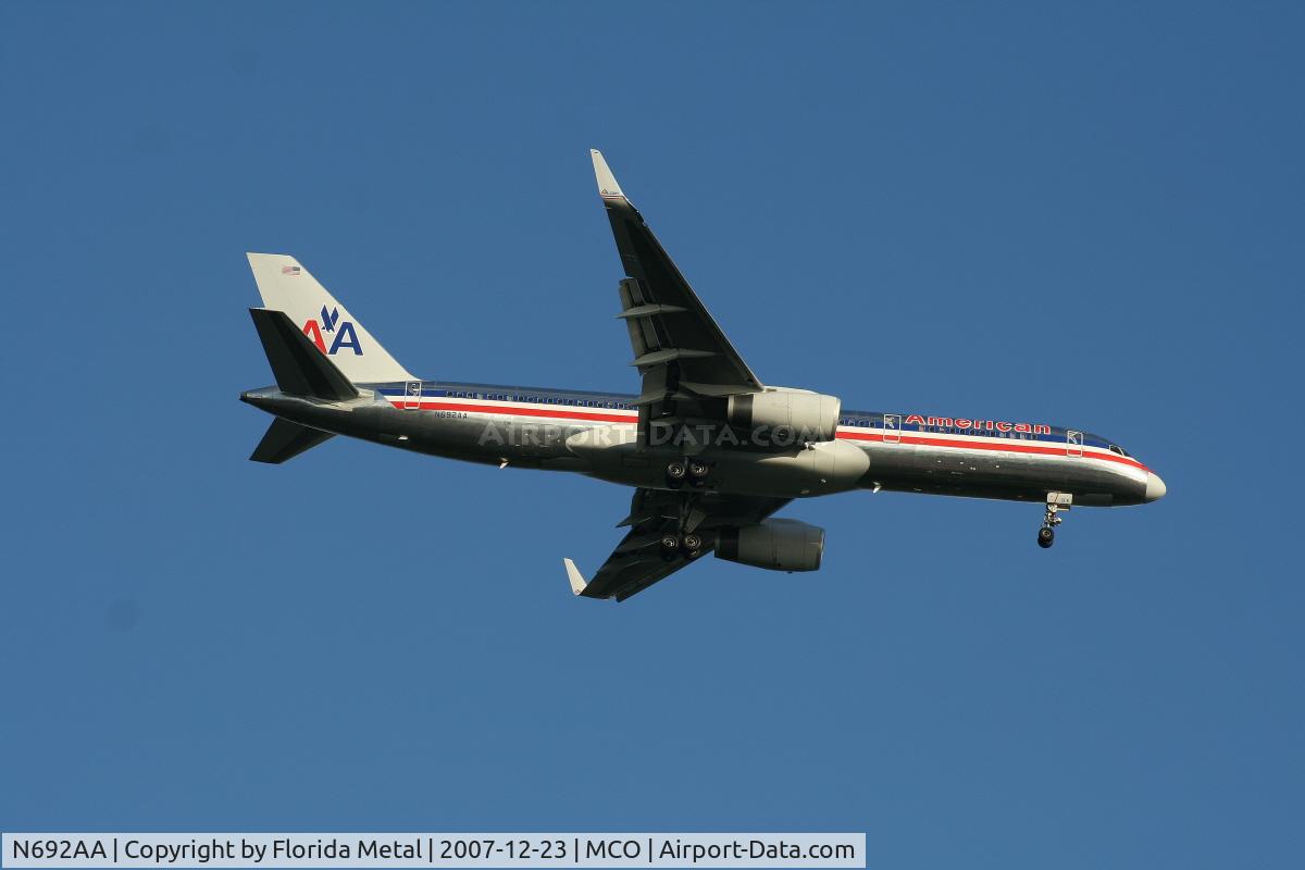 N692AA, 1993 Boeing 757-223 C/N 26972, American