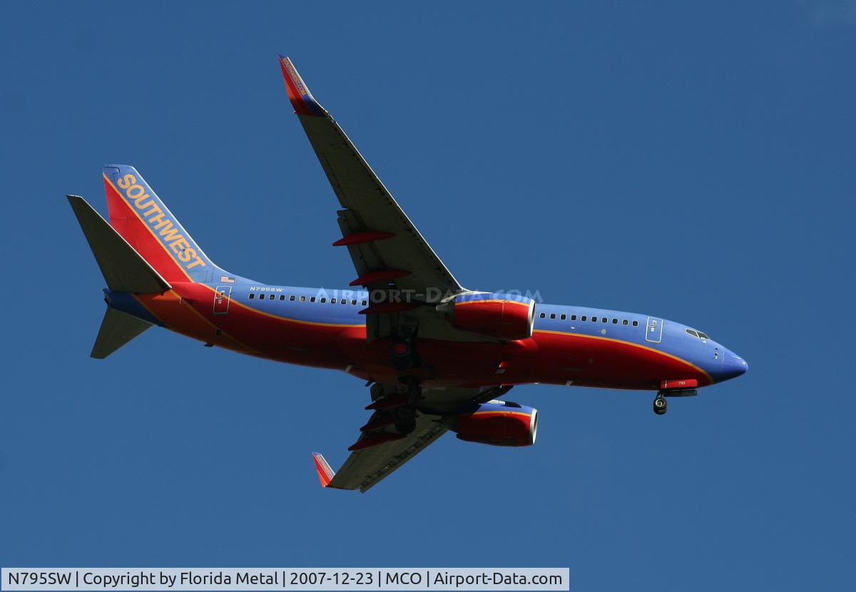 N795SW, 2001 Boeing 737-7H4 C/N 30606, Southwest