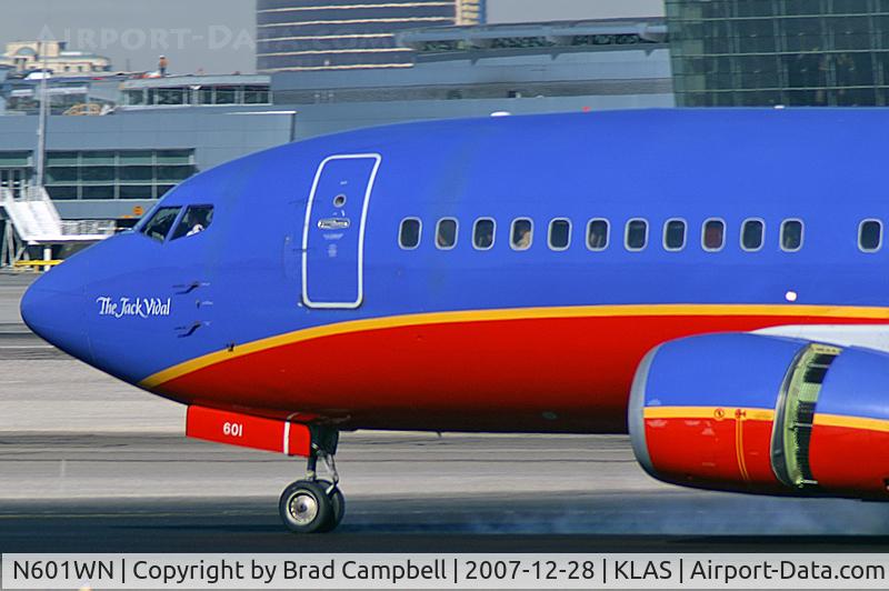 N601WN, 1995 Boeing 737-3H4 C/N 27695, Southwest Airlines - 'The Jack Vidal' / 1995 Boeing 737-3H4 / ...and kind of a cruddy photo