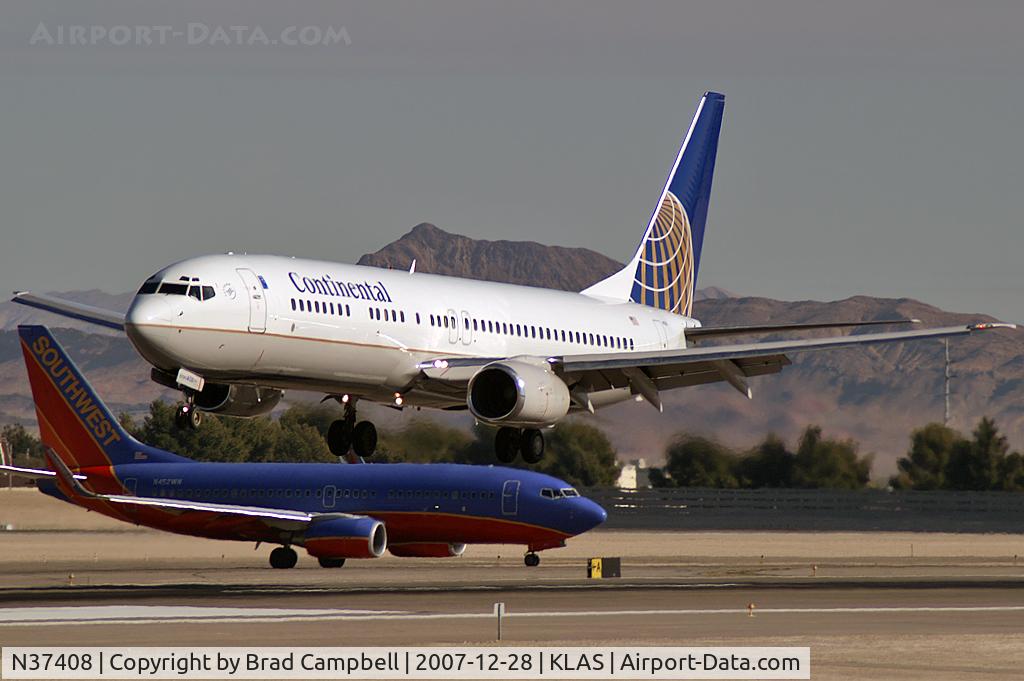 N37408, 2001 Boeing 737-924 C/N 30125, Continental Airlines / 2001 Boeing 737-924