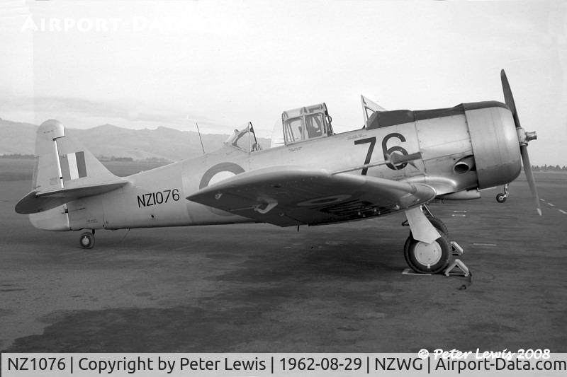 NZ1076, 1941 North American AT-6D Harvard III C/N 88-15871 (41-34117), now civil as ZK-ENB
