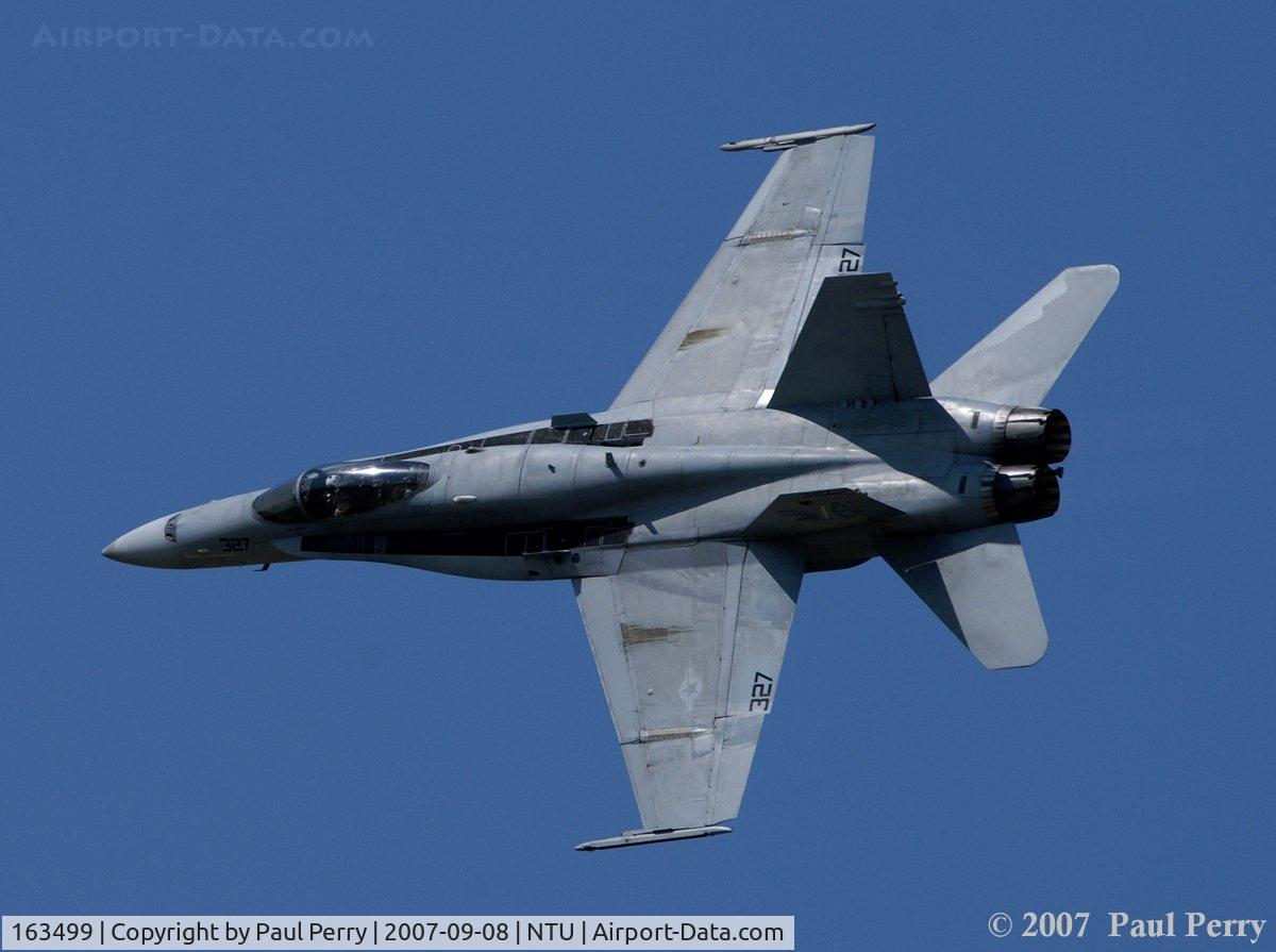 163499, 1988 McDonnell Douglas F/A-18C Hornet C/N 0739/C054, Photo Pass? Yes, please. Thank you