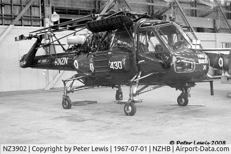 NZ3902, 1966 Westland Wasp HAS.1 C/N F9679, in RNZN service with HMNZS Waikato