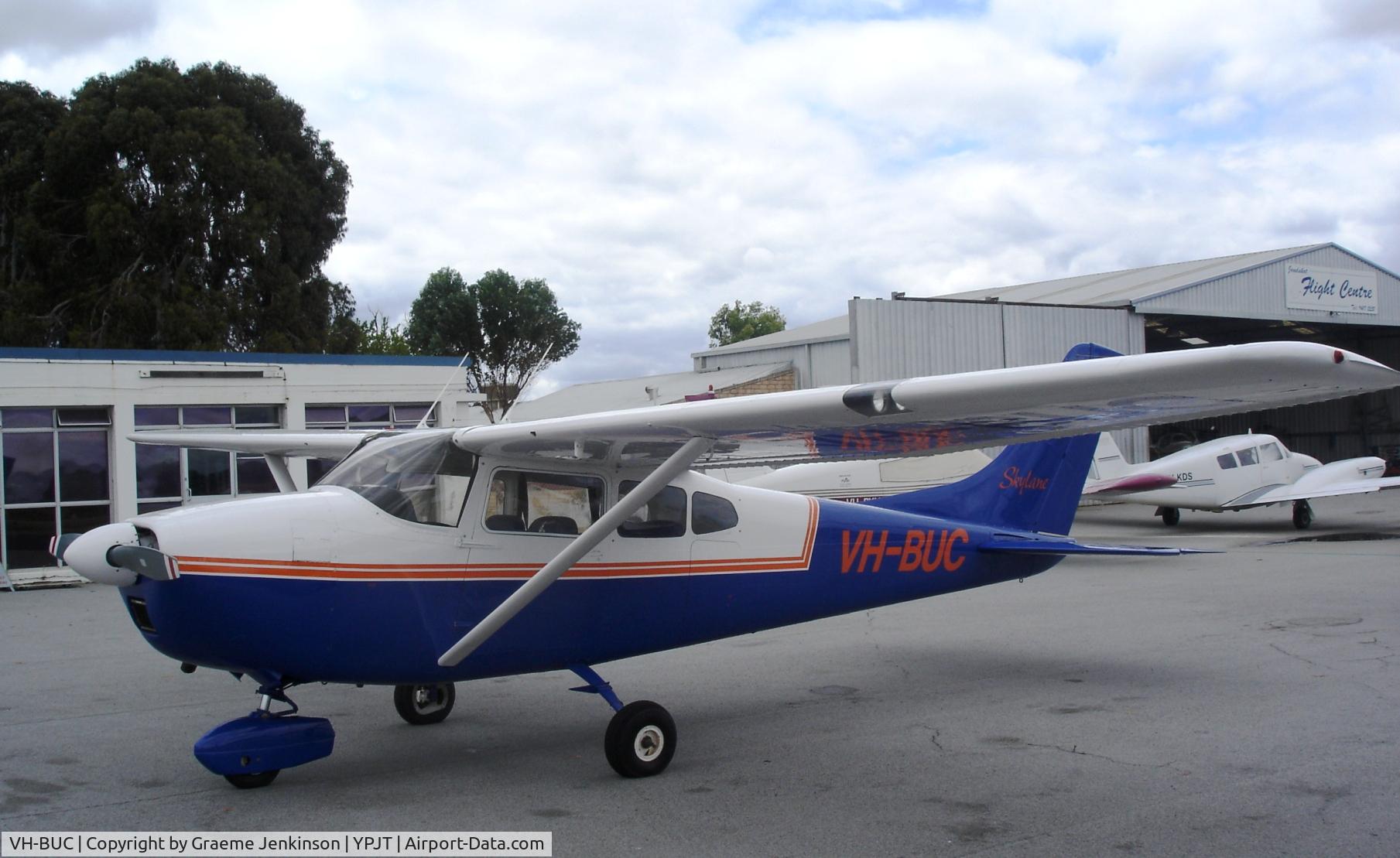 VH-BUC, 1960 Cessna 182D Skylane C/N 18253045, Cessna 182D