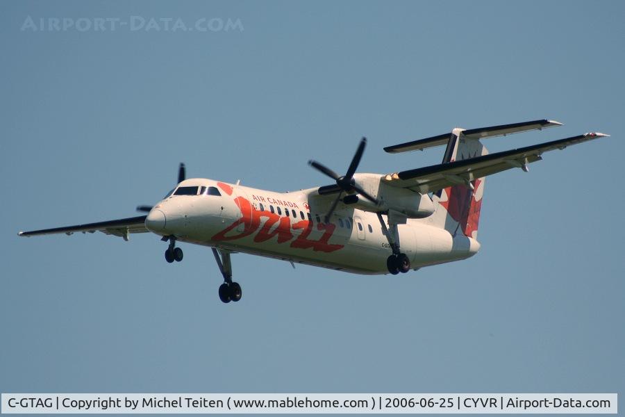 C-GTAG, 1990 De Havilland Canada DHC-8-301 Dash 8 C/N 200, Air Canada Jazz in final approach