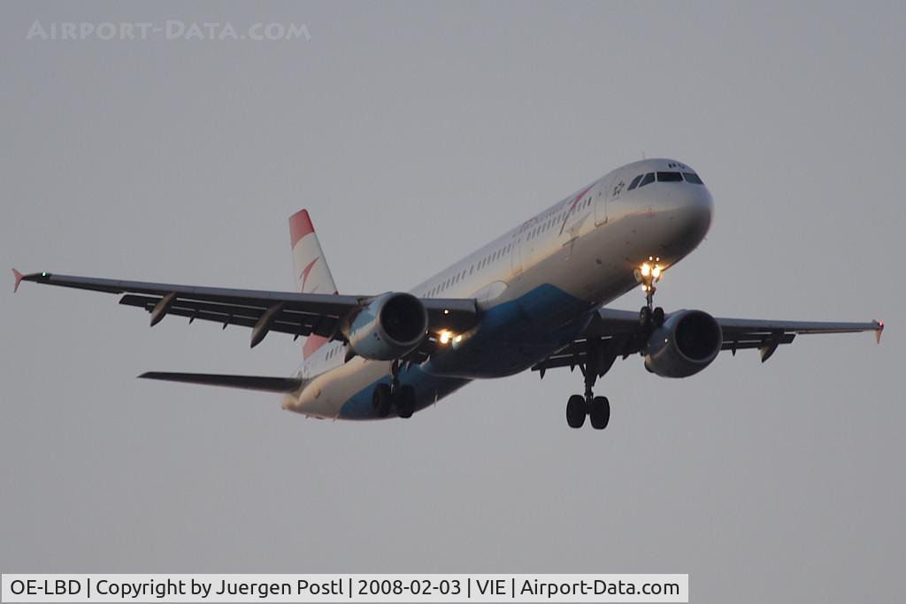 OE-LBD, 1998 Airbus A321-211 C/N 920, twilight approaching - Airbus Industries A321-211