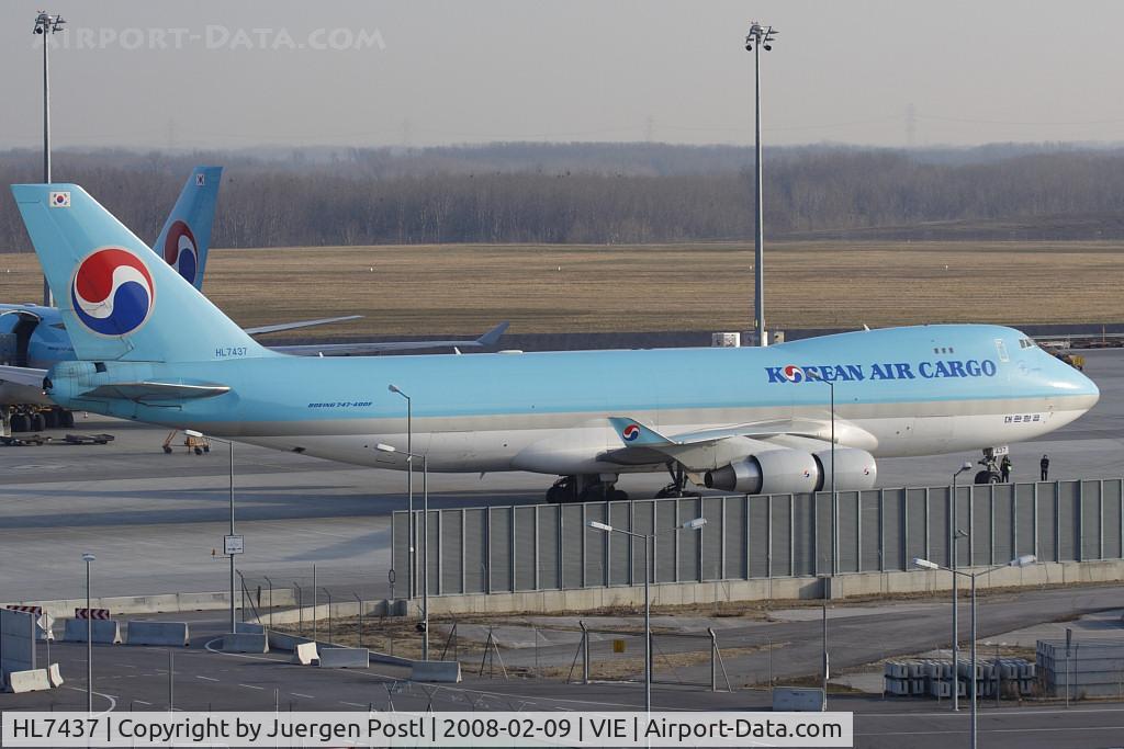 HL7437, 2003 Boeing 747-4B5F/SCD C/N 32808, Boeing 747-4B5F (SCD)