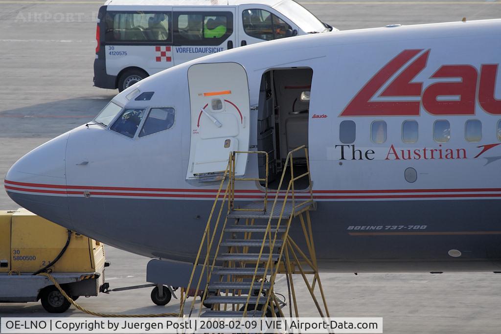 OE-LNO, 2001 Boeing 737-7Z9 C/N 30419, Boeing 737-7Z9