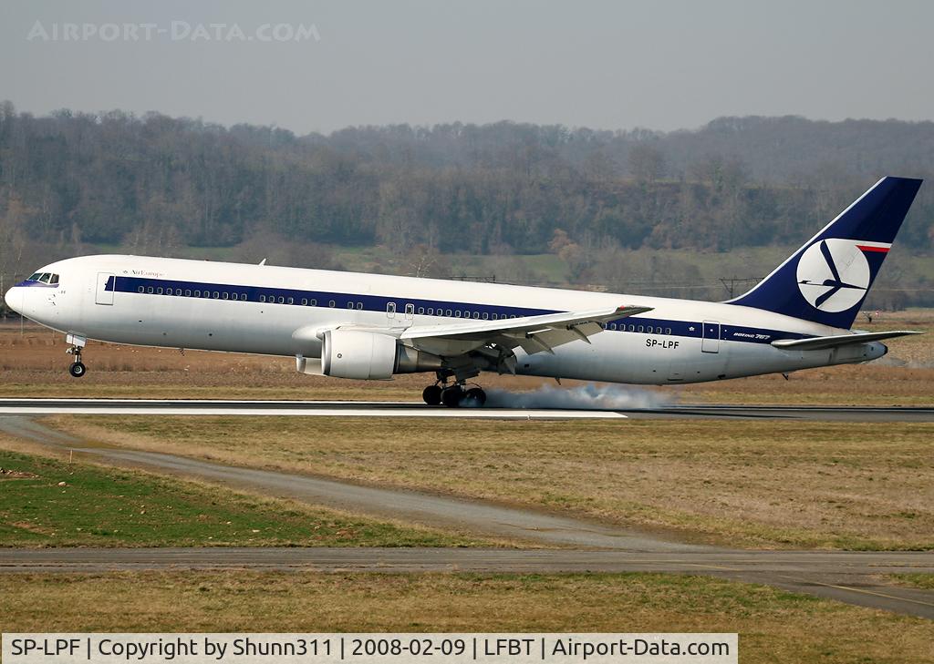 SP-LPF, 1992 Boeing 767-319/ER C/N 24876, Landing rwy 02