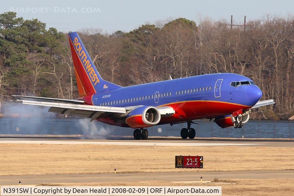 N391SW, 1994 Boeing 737-3H4 C/N 27378, Southwest Airlines N391SW (FLT SWA3490) from Baltimore/Washington Int'l (KBWI) landing on RWY 23.