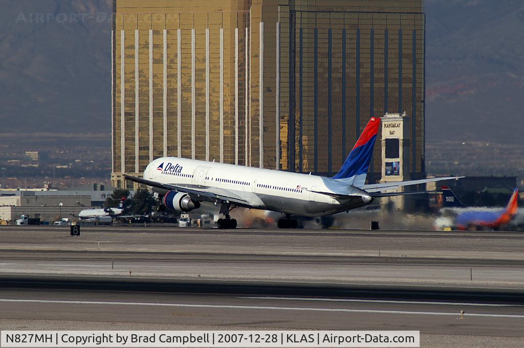 N827MH, 2001 Boeing 767-432/ER C/N 29705, Delta Airlines / 2001 Boeing 767-432ER