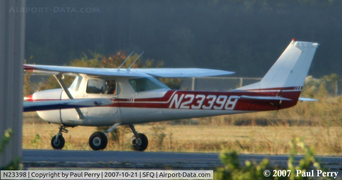 N23398, 1968 Cessna 150H C/N 15068928, Taxiing for takeoff, early in the day