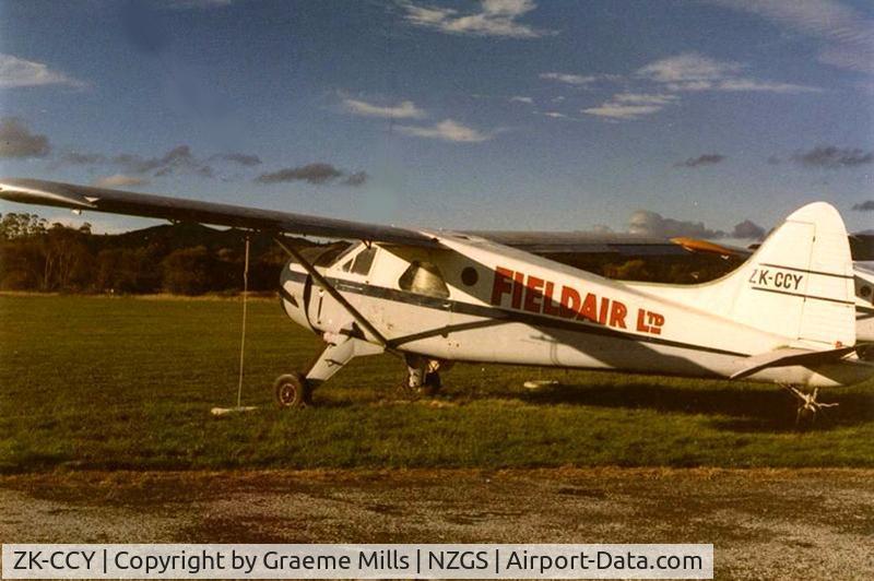 ZK-CCY, 1962 De Havilland Canada DHC-2 Beaver C/N 1512, At Gisborne 1970
