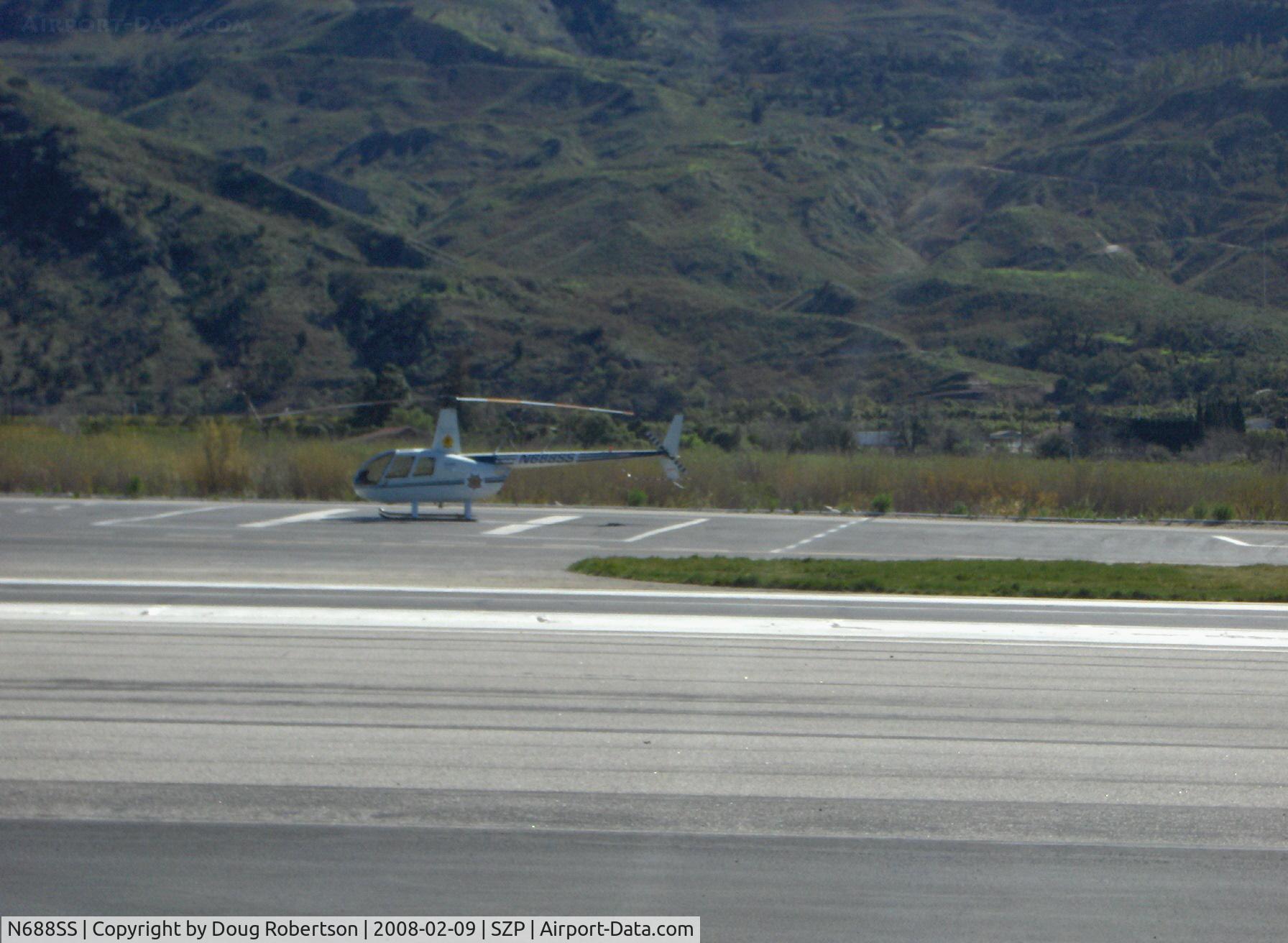 N688SS, 2000 Robinson R44 Raven C/N 0861, 2000 Robinson R44 RAVEN, Lycoming O-540 260 Hp derated to 225 Hp at takeoff, 205 Hp continuous, on SZP's Helipad