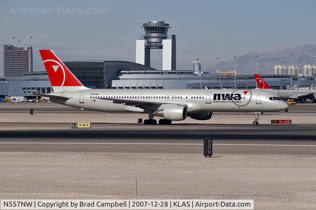 N557NW, 2002 Boeing 757-251 C/N 33393, Northwest Airlines / 2002 Boeing 757-251