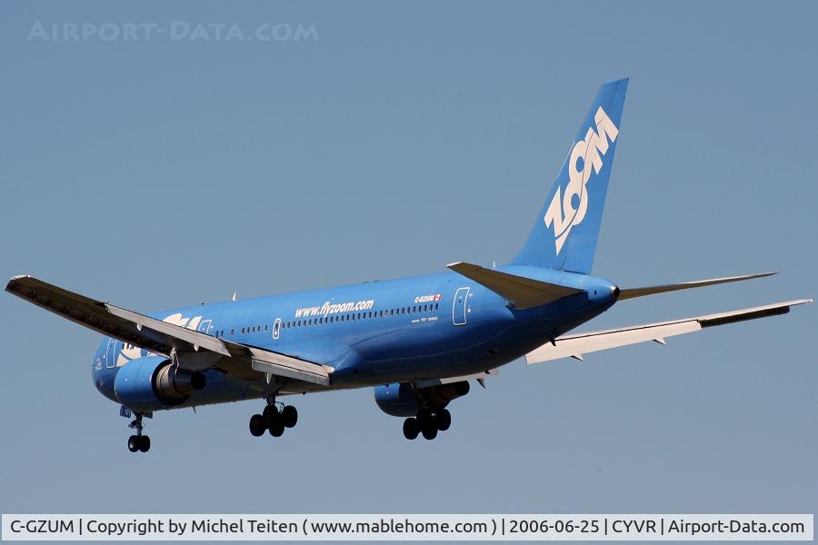 C-GZUM, 1993 Boeing 767-328 C/N 27135, Zoom Airlines arriving at Vancouver