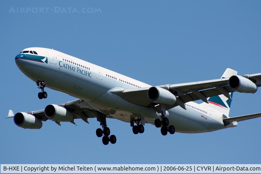B-HXE, 1996 Airbus A340-313 C/N 157, Cathay Pacific arriving at Vancouver