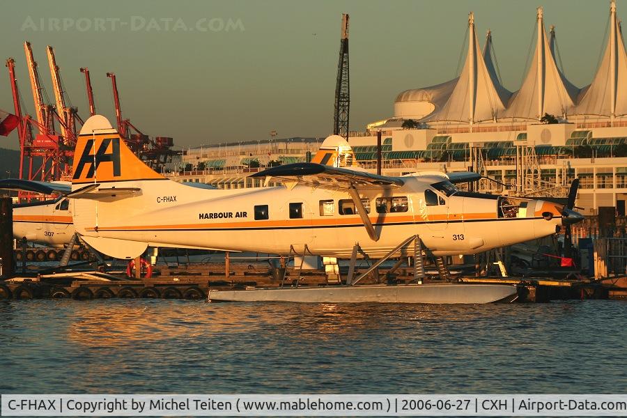 C-FHAX, 1959 De Havilland Canada DHC-3T Vazar Turbine Otter Otter C/N 339, Harbour Air aircraft at Coal Harbour