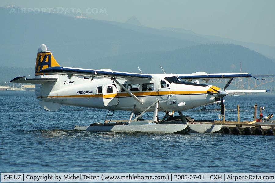 C-FIUZ, 1956 De Havilland Canada DHC-3T Vazar Turbine Otter C/N 135, Harbour Air aircraft at Coal Harbour