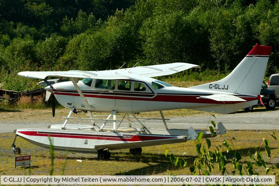 C-GLJJ, 1981 Cessna U206G Stationair C/N U20606205, At Squamish Airfield