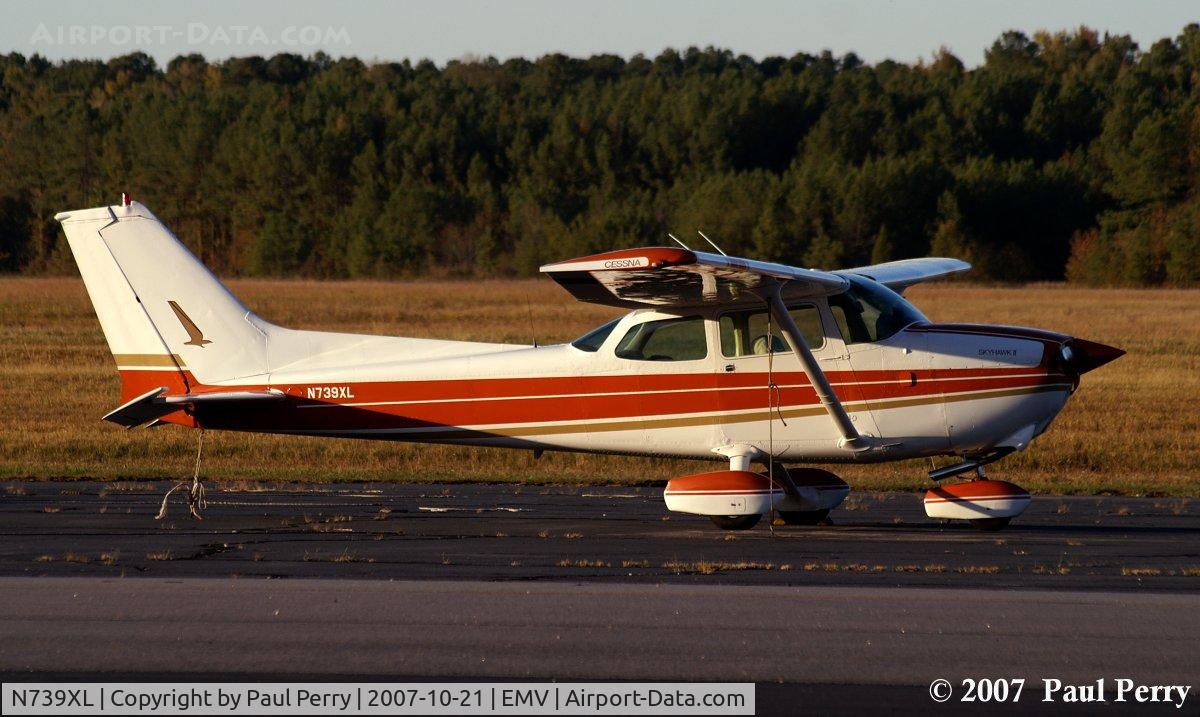 N739XL, 1978 Cessna 172N C/N 17270888, Parked for at least the night