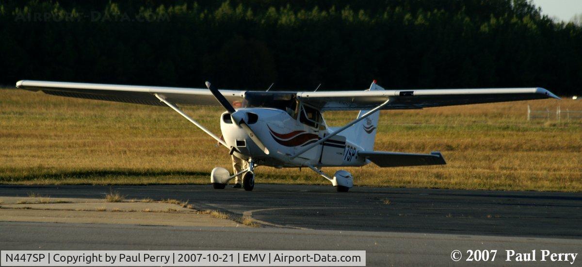 N447SP, 1999 Cessna 172S C/N 172S8311, Getting ready for a hop