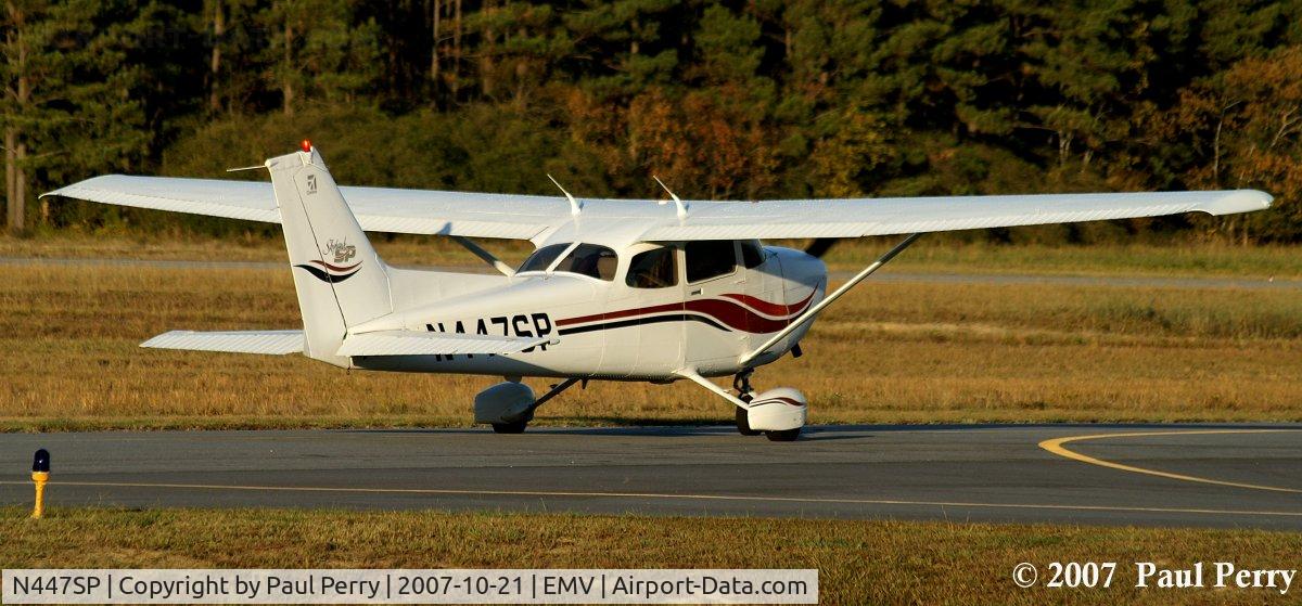 N447SP, 1999 Cessna 172S C/N 172S8311, Taxiing out, actually second in line