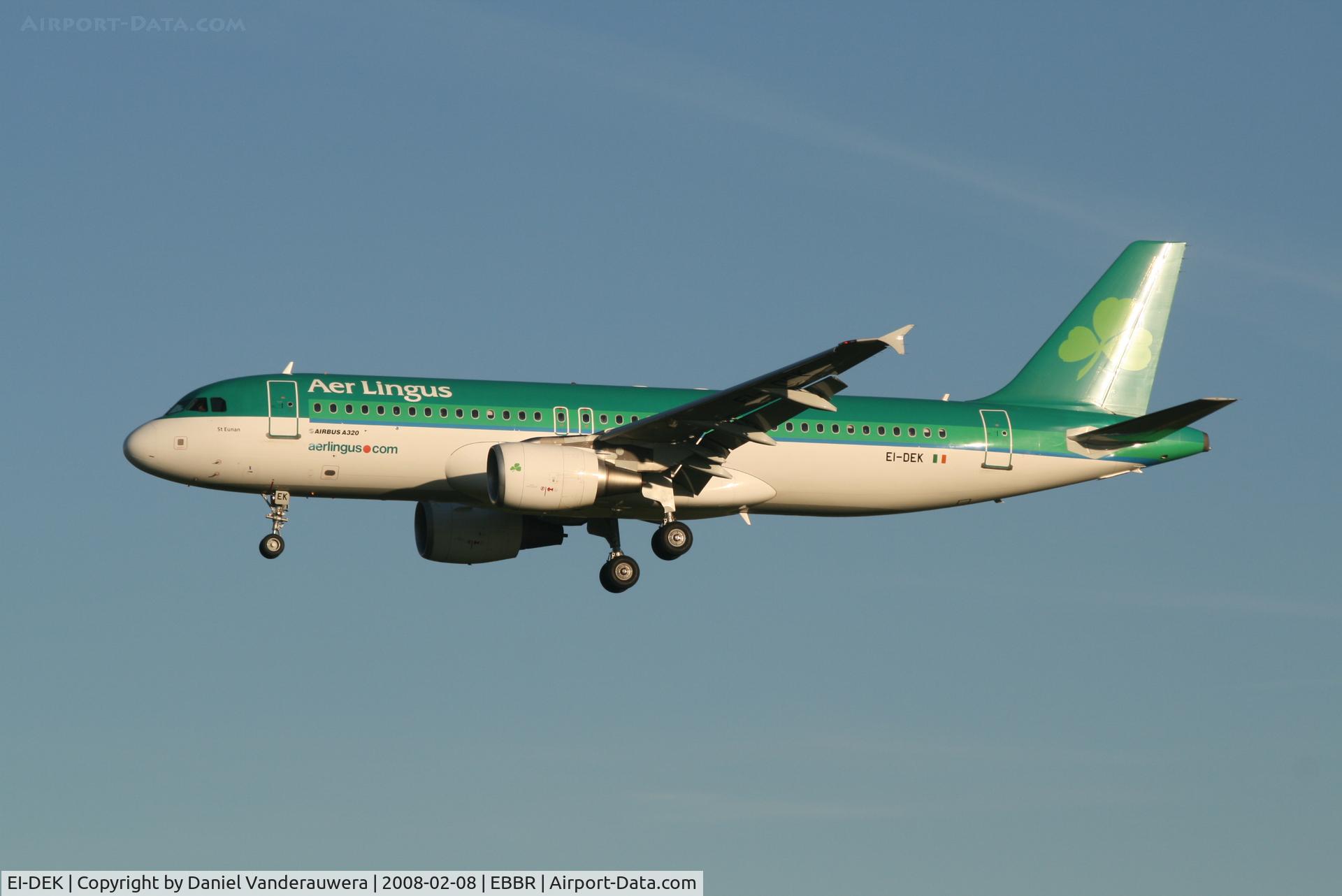 EI-DEK, 2005 Airbus A320-214 C/N 2399, arrival of flight EI630 to rwy 25L