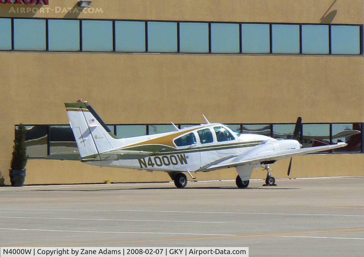 N4000W, 1974 Beech E-55 Baron C/N TE-1004, At Arlington Municipal