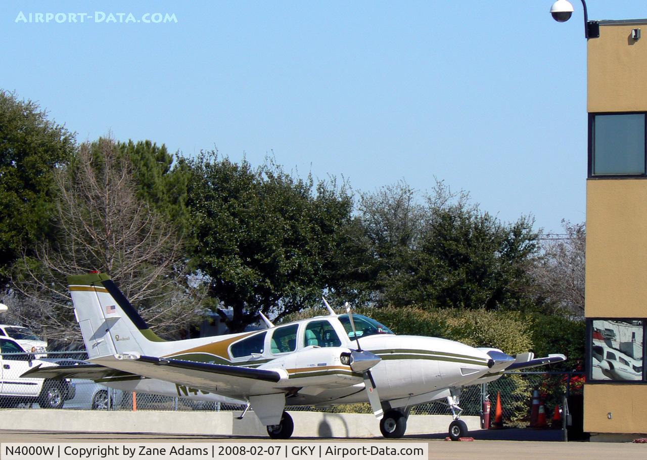 N4000W, 1974 Beech E-55 Baron C/N TE-1004, At Arlington Municipal