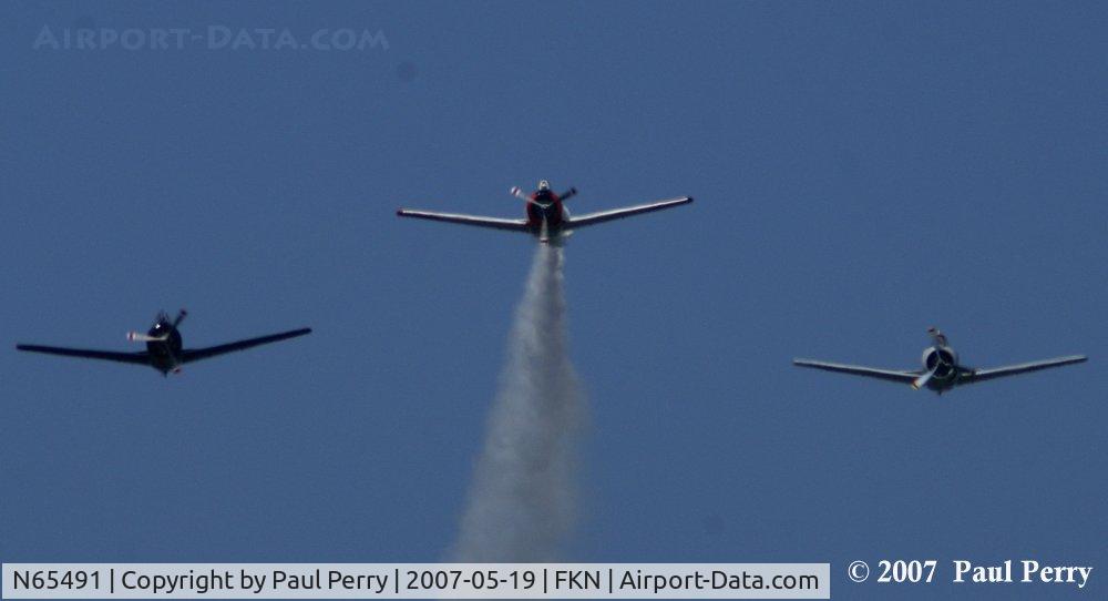 N65491, North American T-28B Trojan C/N 200-316 (138245), The Richmond Trojan leading the other two in
