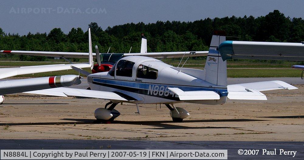 N8884L, 1974 Grumman American AA-5 Traveler C/N AA5-0684, Eyeballed on the hot ramp