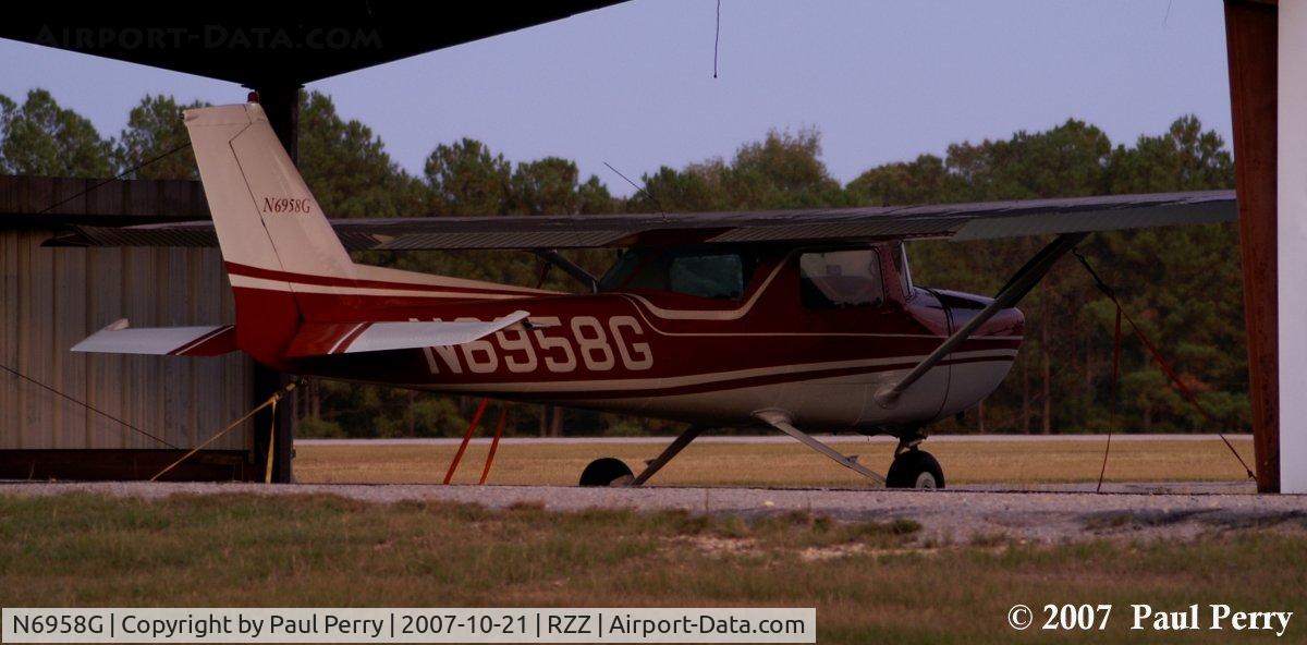 N6958G, 1970 Cessna 150L C/N 15072458, Another resident Cessna