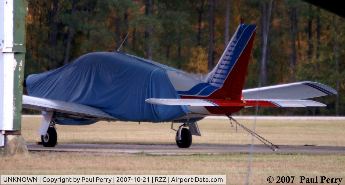 UNKNOWN, Miscellaneous Various C/N unknown, Anyone know this patriotic Piper? Looks like a PA-28R-200